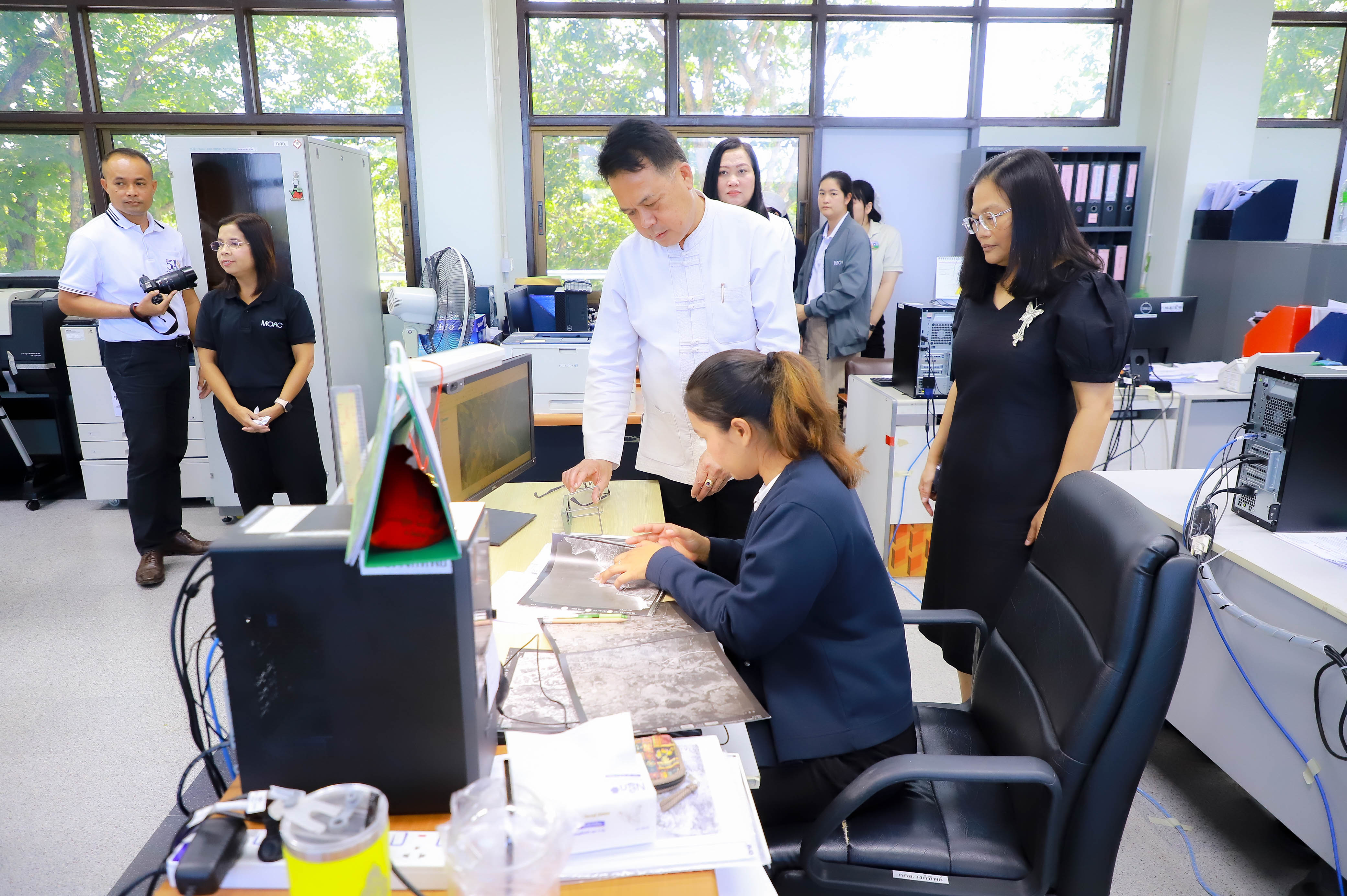 title - รองเลขาธิการ ส.ป.ก. ลุยเตรียมงาน 